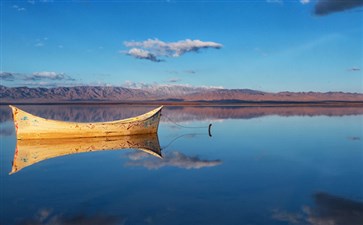 青海湖,茶卡盐湖,祁连油菜花双飞6日旅游[一价全含]