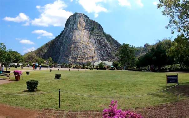 泰国旅游景点：芭提雅七珍佛山