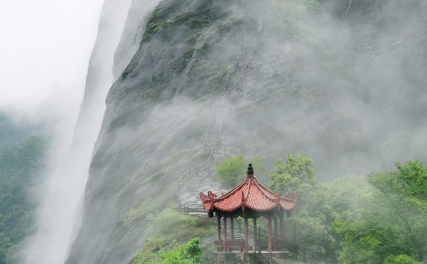 福建旅游：武夷山云雾