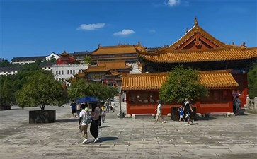 华东五市旅游：绍兴会稽山龙华寺