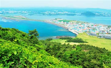 韩国济州岛程山峰