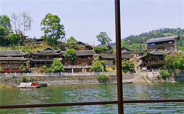 河湾山寨景区