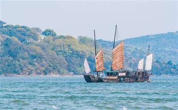 华东旅游：太湖游船