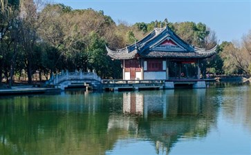 华东旅游：绍兴鉴湖