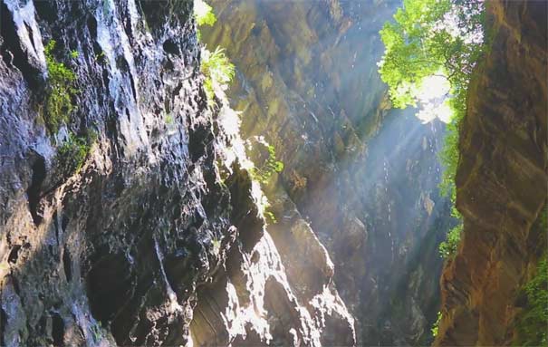 重庆涪陵武陵山大裂谷景区