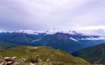 子梅垭口观贡嘎雪山