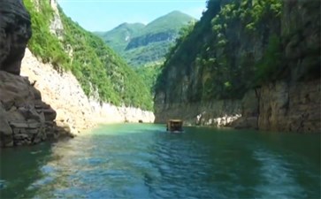 新高湖号三峡游船自费景点：神女溪