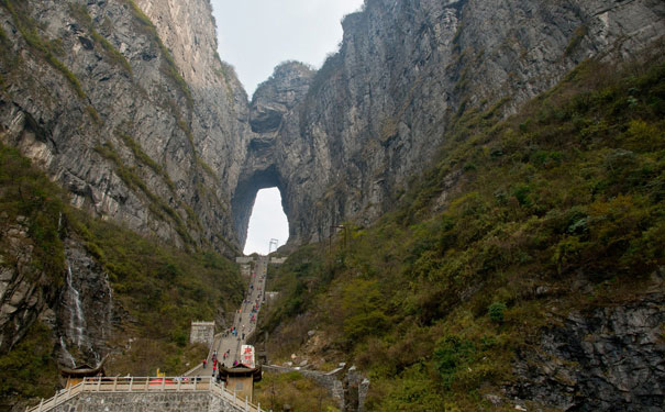 重庆出发到张家界、袁家界、凤凰古城双飞四日游【阿凡达拍摄地旅游】