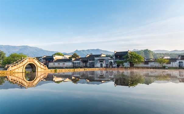 重庆直飞到黄山、千岛湖、花山谜窟、西递宏村双飞五日游