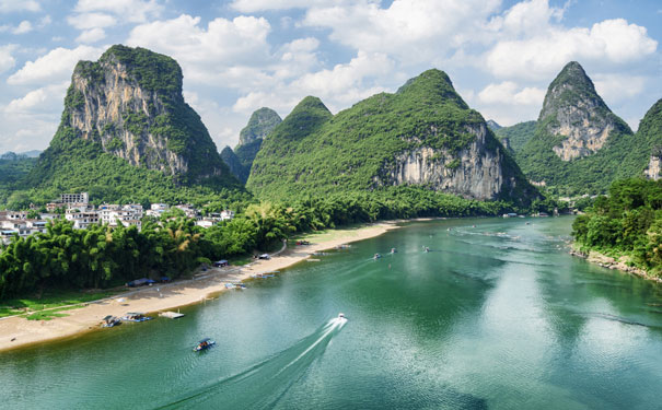 重庆到桂林/兴坪漓江/北海银滩旅游线路价格、报价（双列8日游）